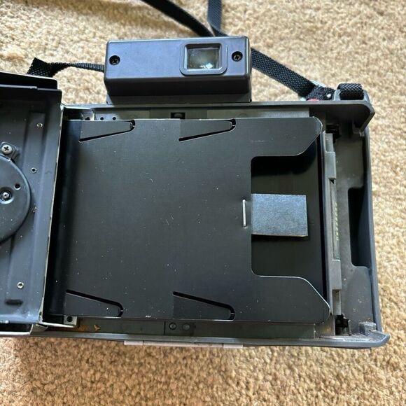Polaroid Countdown M60 Automatic Land Camera *Not Tested* - Picture 9 of 15